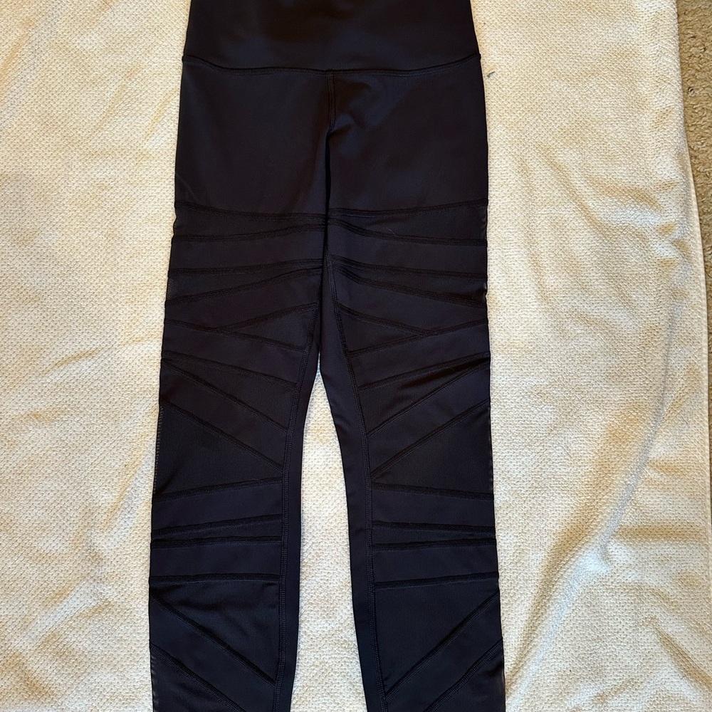 🦄Lululemon Wanderlust High Times - Picture 2 of 3